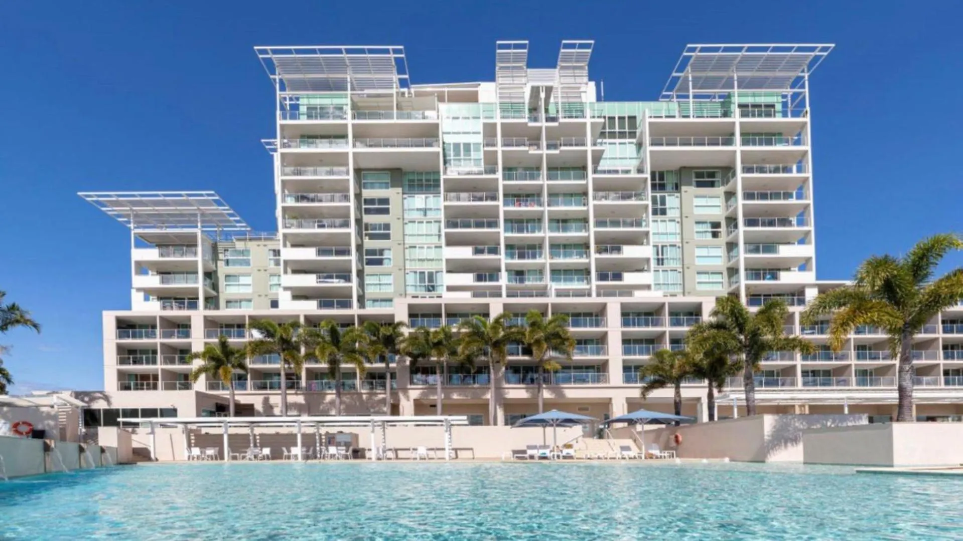 Spa Apartment - Beautiful Views Of Golf Course! Pelican Waters
